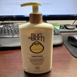 NEW Sun Bum Daily SPF 50 Sunscreen Body Lotion Broad Spectrum Moisturizing Water